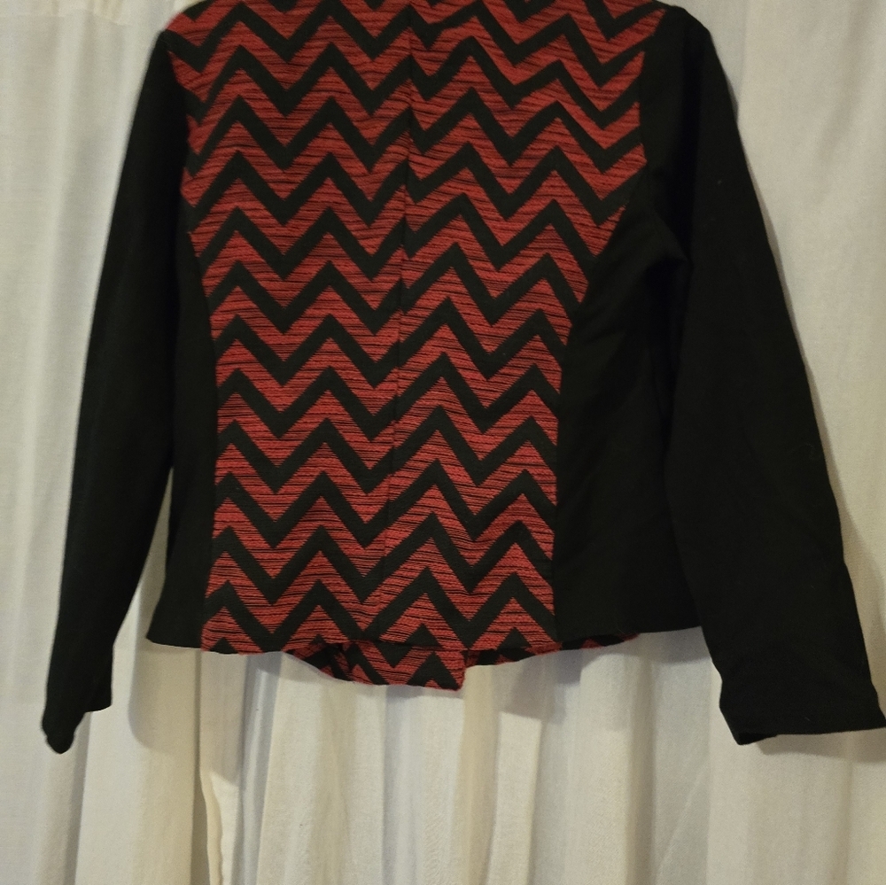 Chico's red/black chevron zip jacket, size 1 (M) - Picture 2 of 4